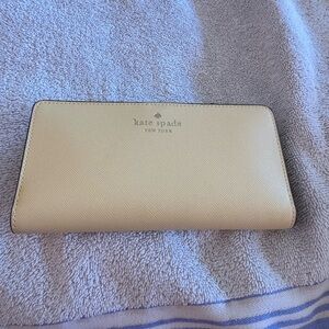 kate spade light yellow Wallet
